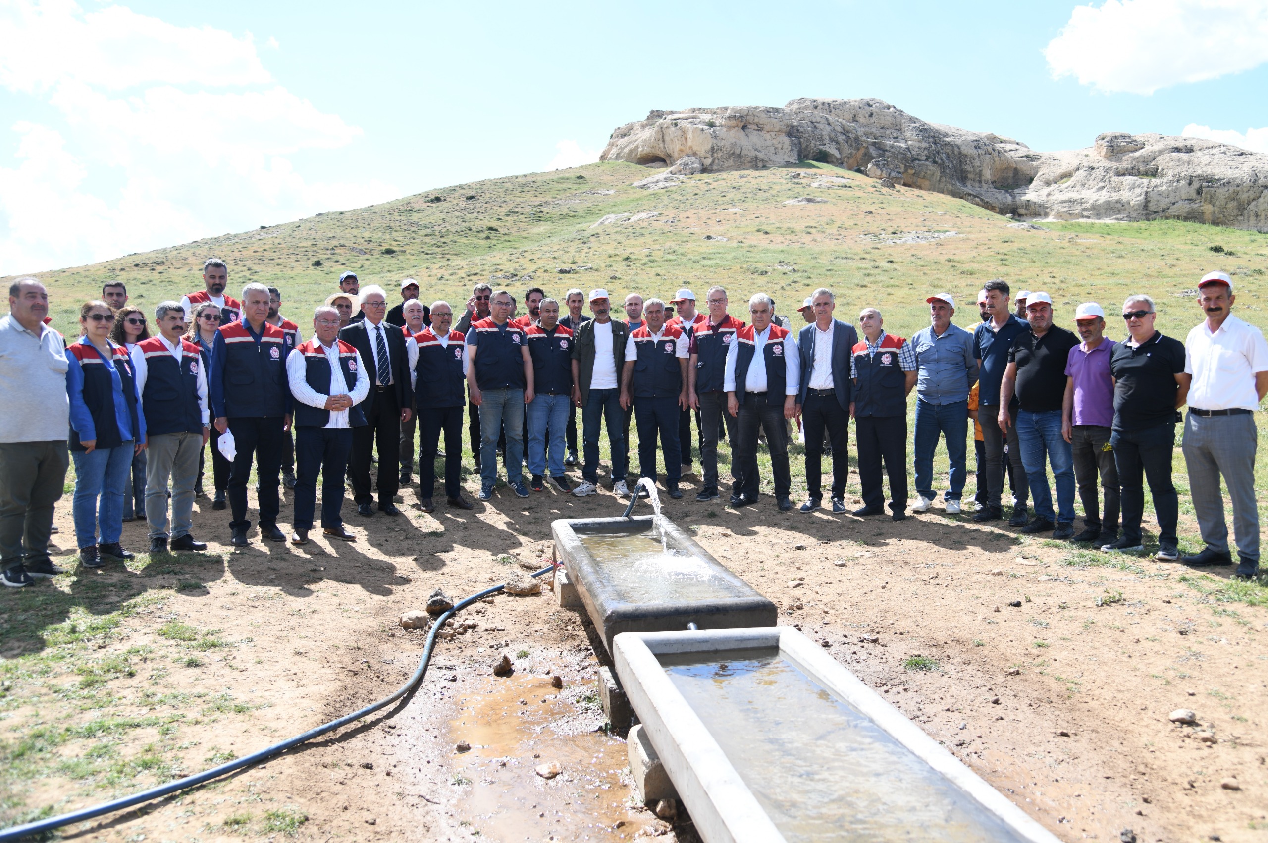 ÇAYIR, MERA ISLAH VE AMANEJMAN PROJELERİ KAPSAMINDA MERA AÇILIŞI YAPILDI